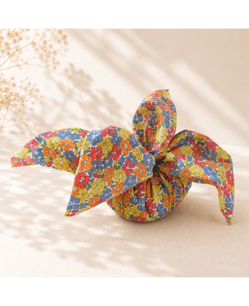 furoshiki : graines parfumées à l'ambre emballées dans du tissu Liberty